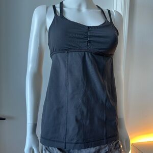 Lululemon top